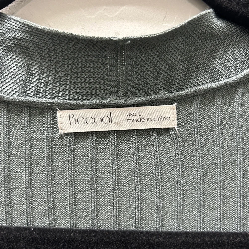 Open Front Ribbed Cardigan in Foam Green - Picture 4 of 7